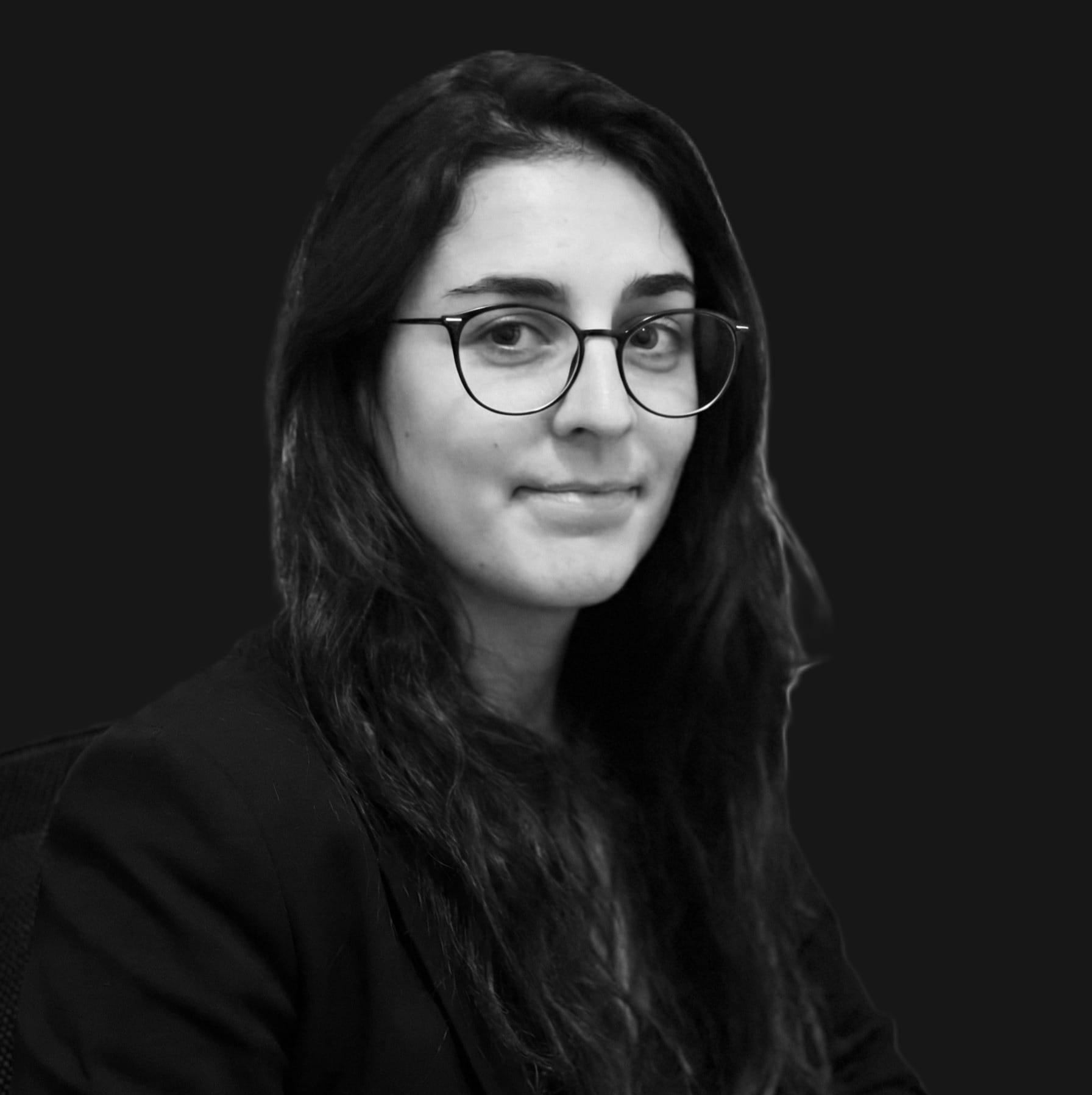 Emma spécialiste marketing numérique